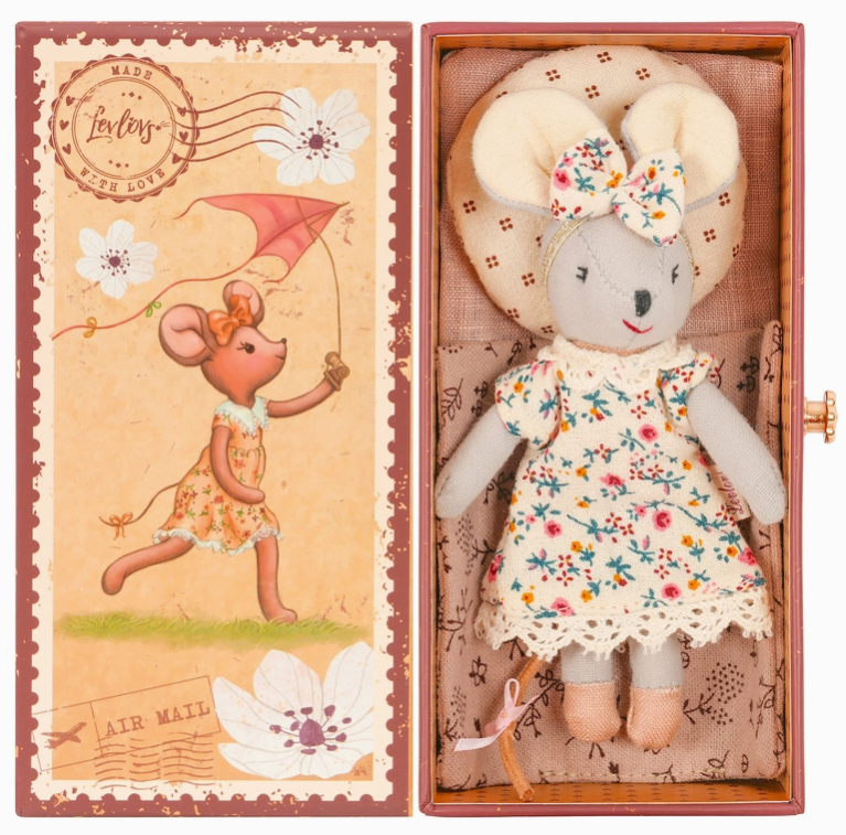 Chloe Mouse in Stamp Holder Box