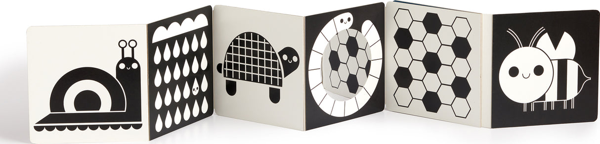 My Tummy Book Nature: High-Contrast Fold-Out Book That Stands for Tummy Time, Baby-Safe Mirror Inside!