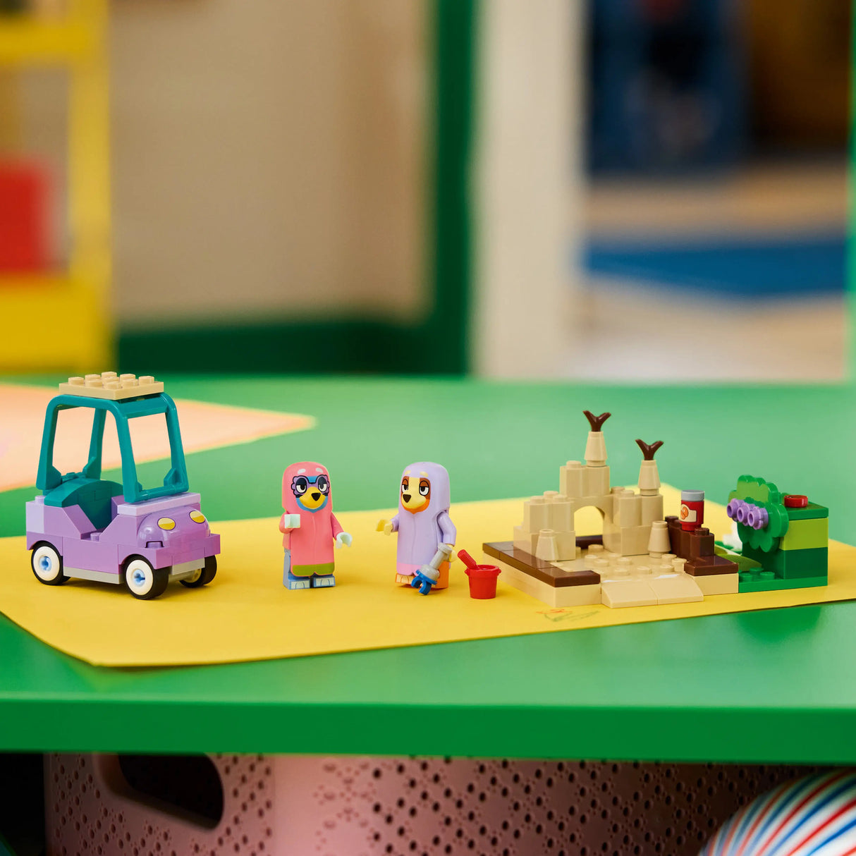 LEGOĀ® Bluey Grannies with Bingo and Bluey