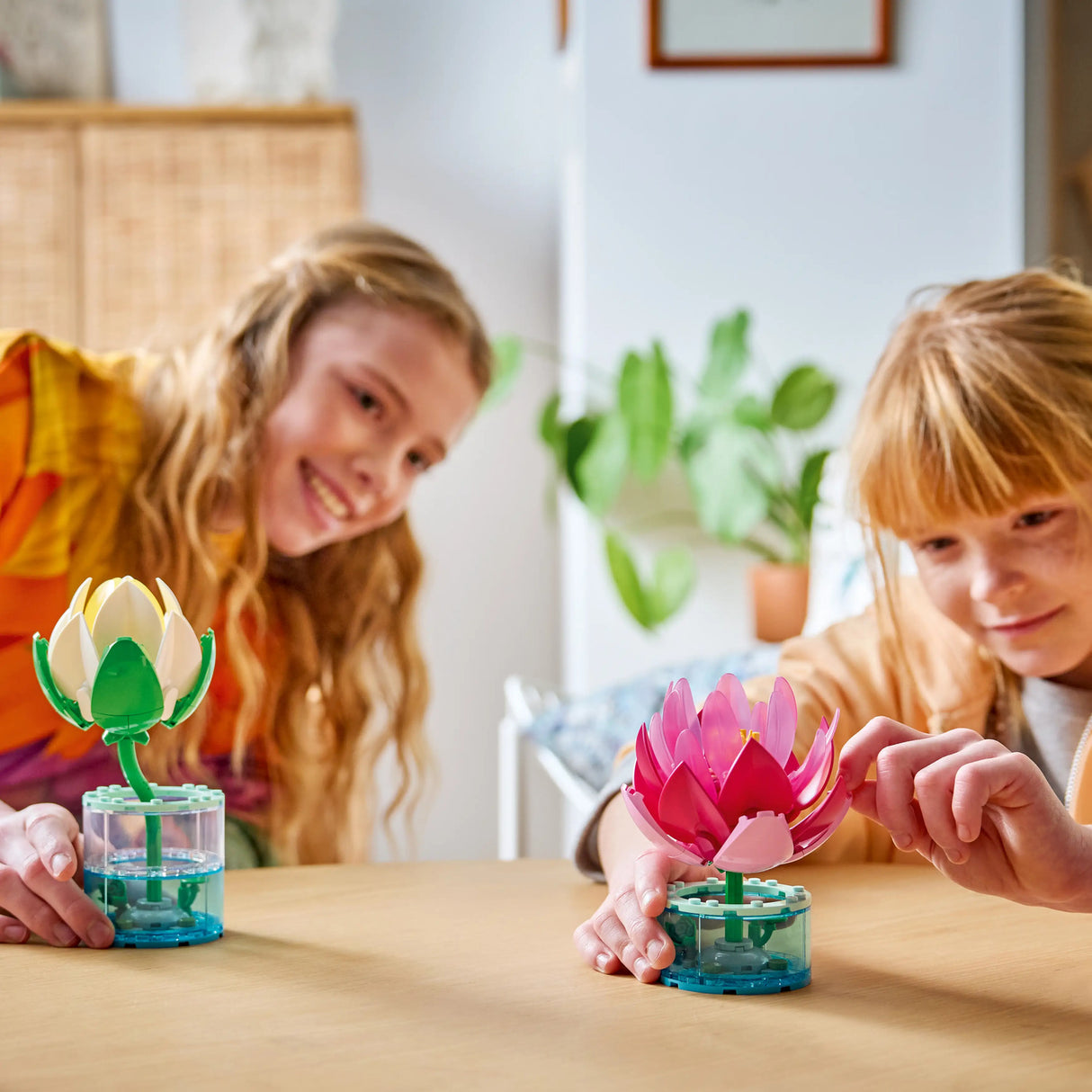 LEGOĀ® Botanicals Water Lilies