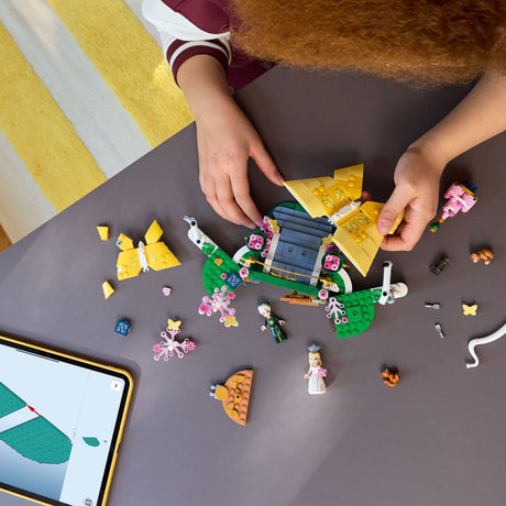 LEGO Wicked: Glinda's Wedding Day