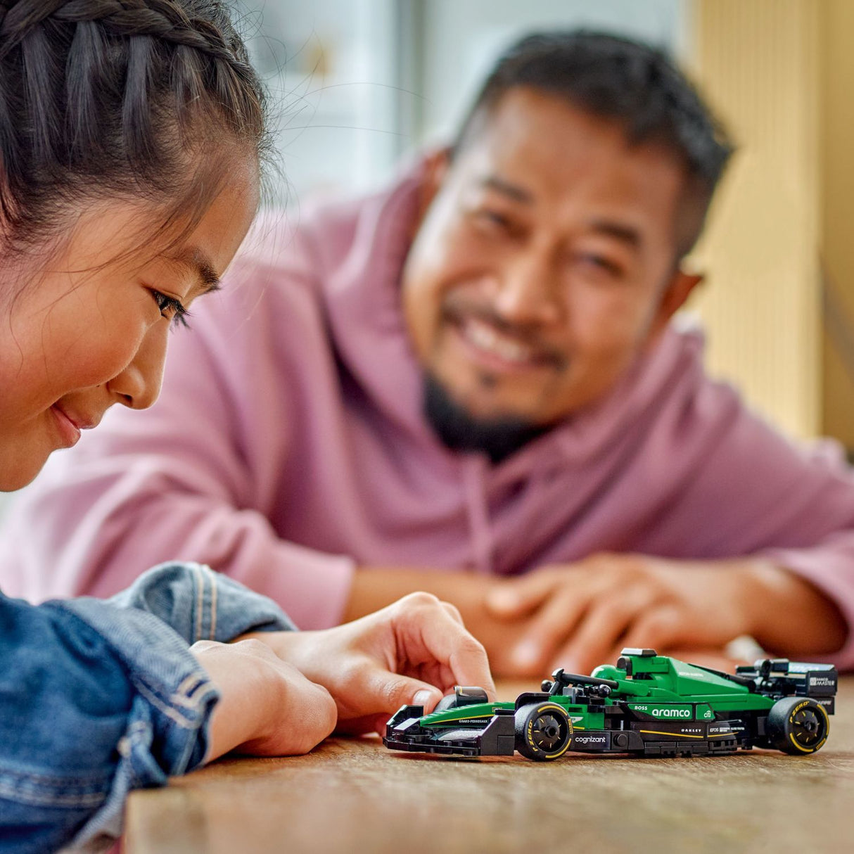 LEGO Speed Champions: Aston Martin Aramco F1® AMR24 Race Car