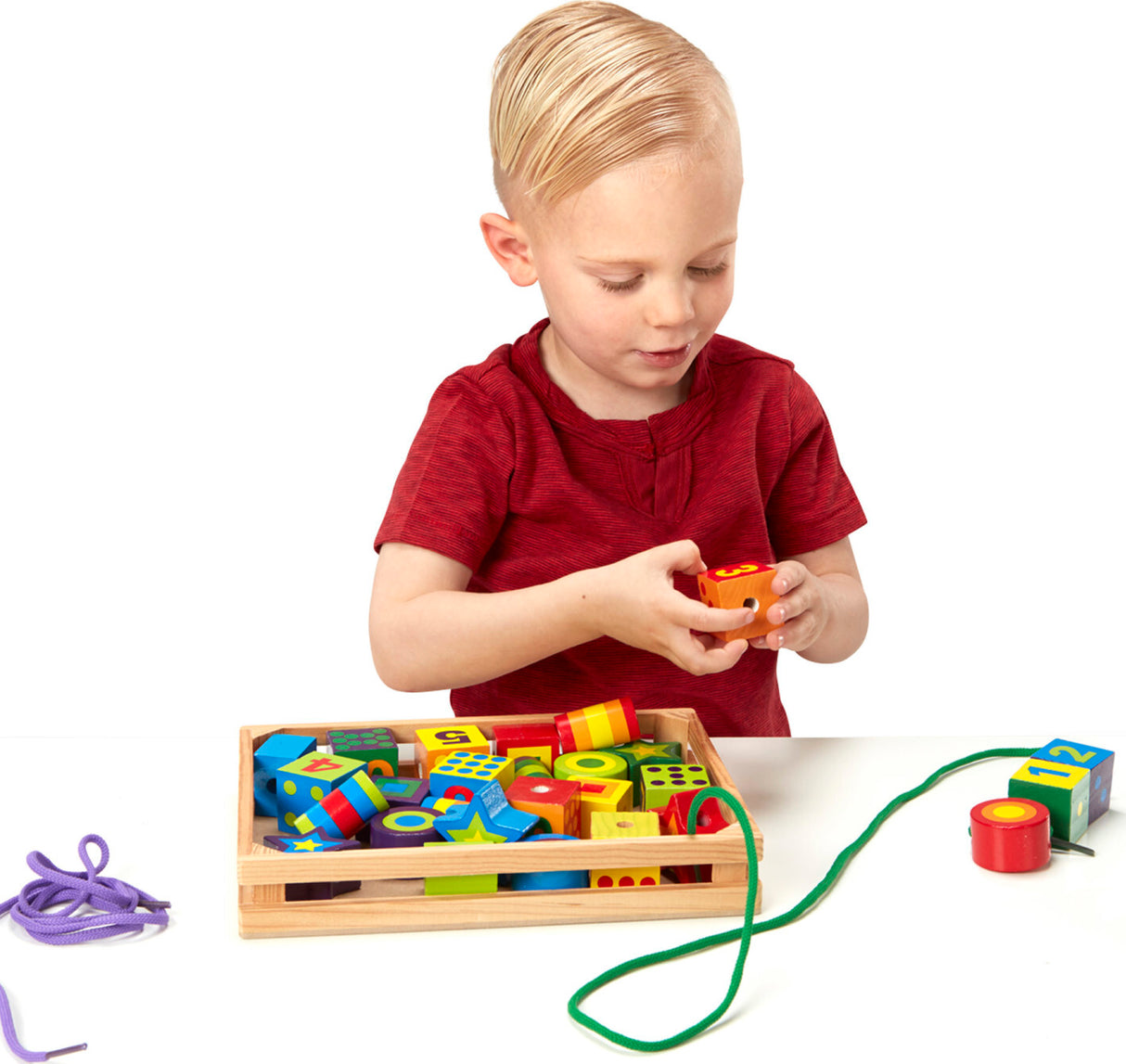 Lacing Beads in a Box Melissa & Doug