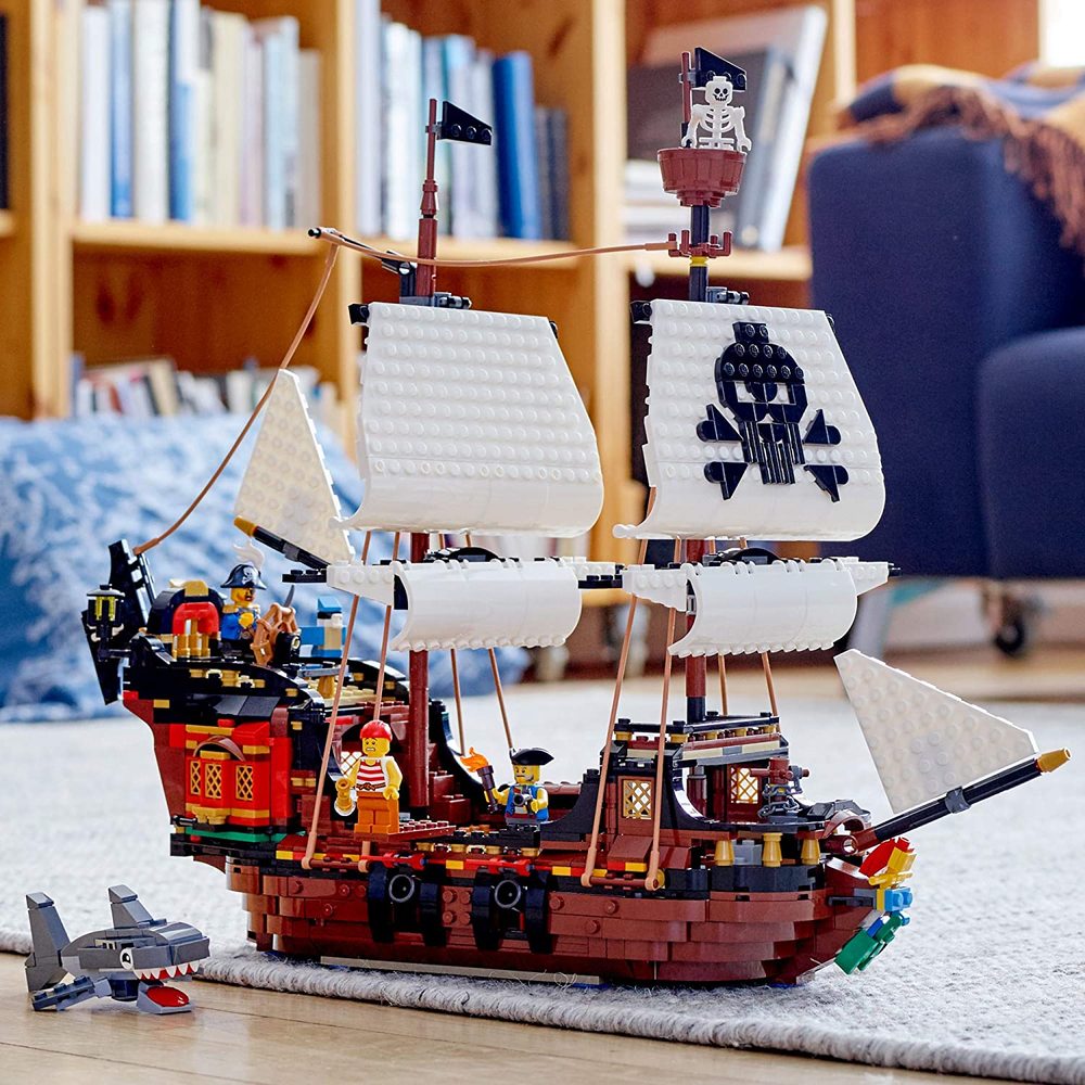 31109 Pirate Ship - LEGO Creator - Pickup Only