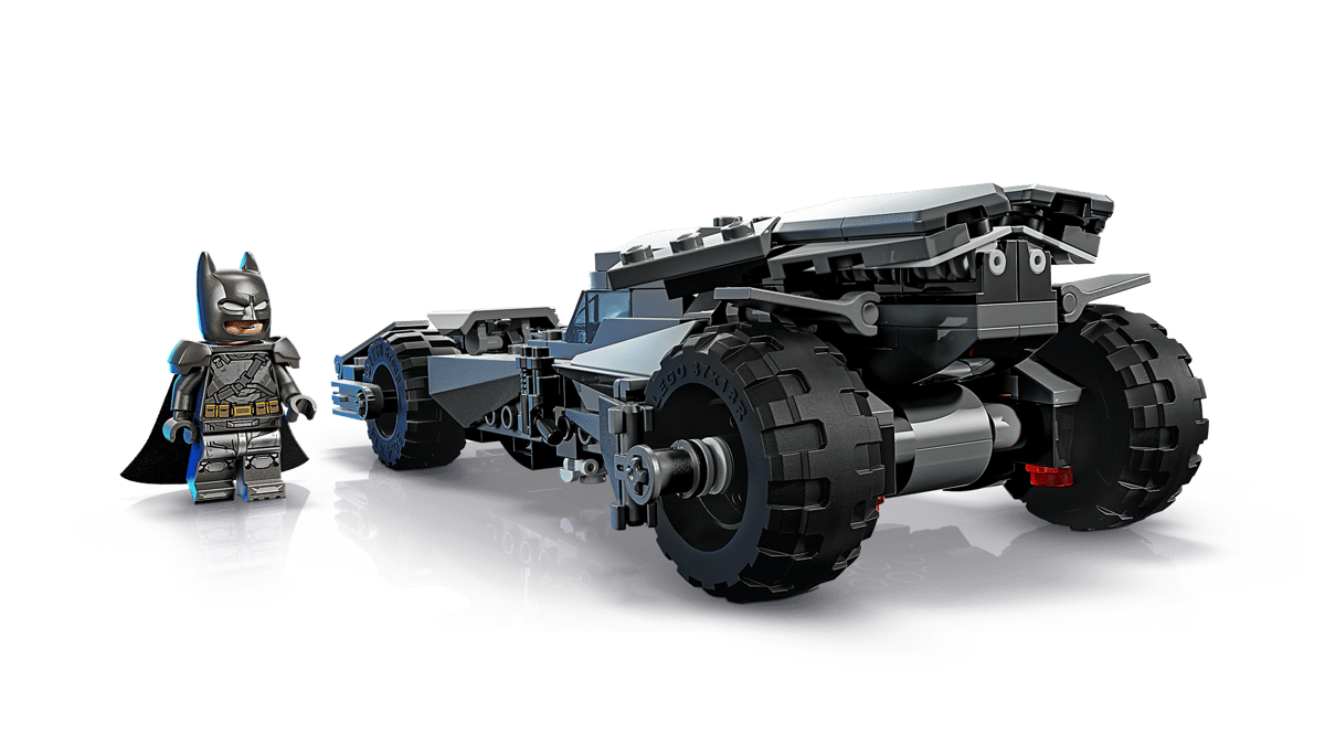 76331 Batman v Superman Batmobile - LEGO Batman