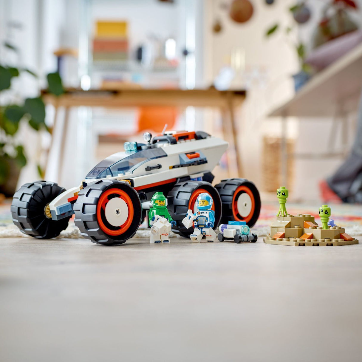 60431 Space Explorer Rover and Alien Life - LEGO City