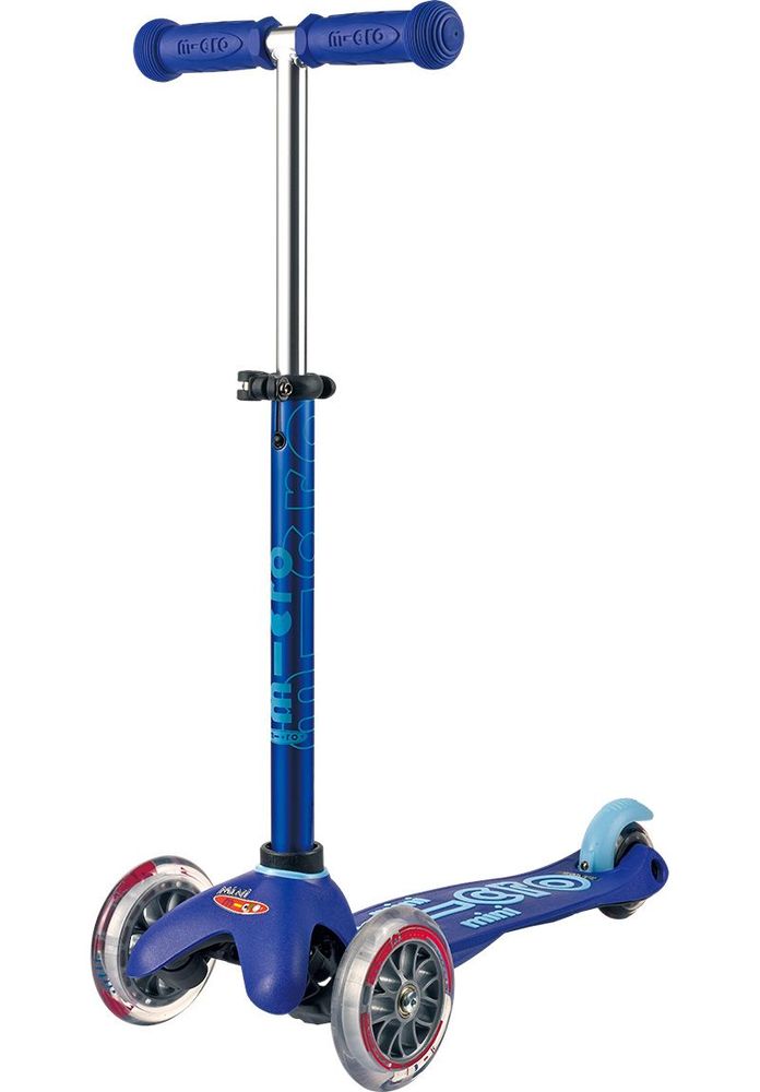 Micro Mini Deluxe Scooter, Blue