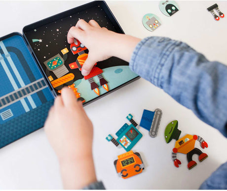 Robot Remix On-The-Go Magnetic Play Set