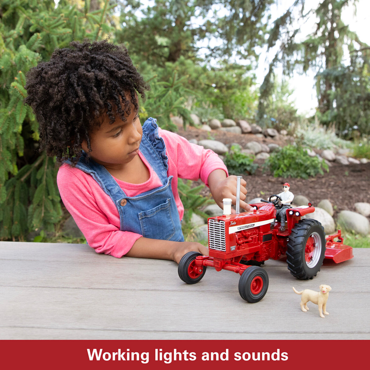 Big Farm Farmall 1:16 Scale 1256 Tractor with Mower